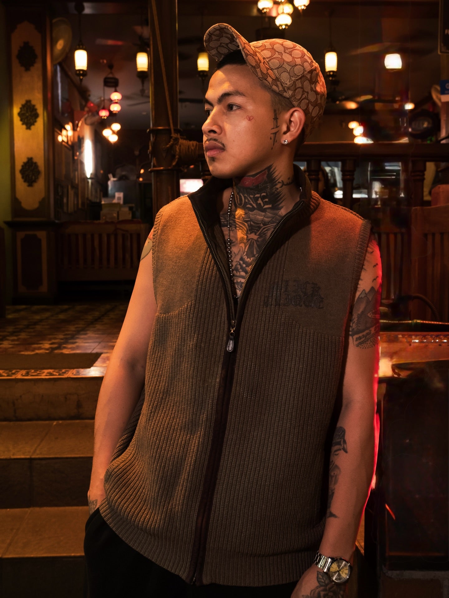 SLICK CLIQUE “FULL ZIP VEST”