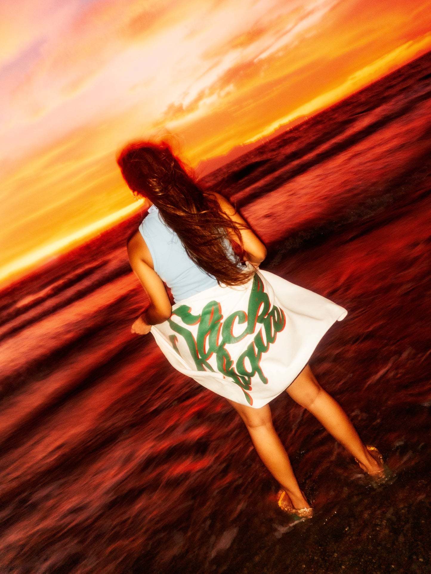SLICK CLIQUE SUMMER TOWEL