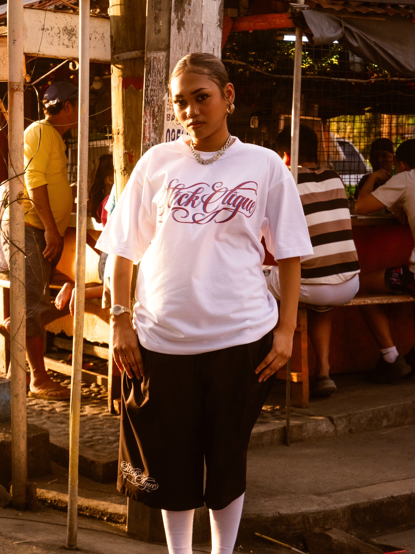 SLICK CLIQUE GHETTO SCRIPT WHITE TEE