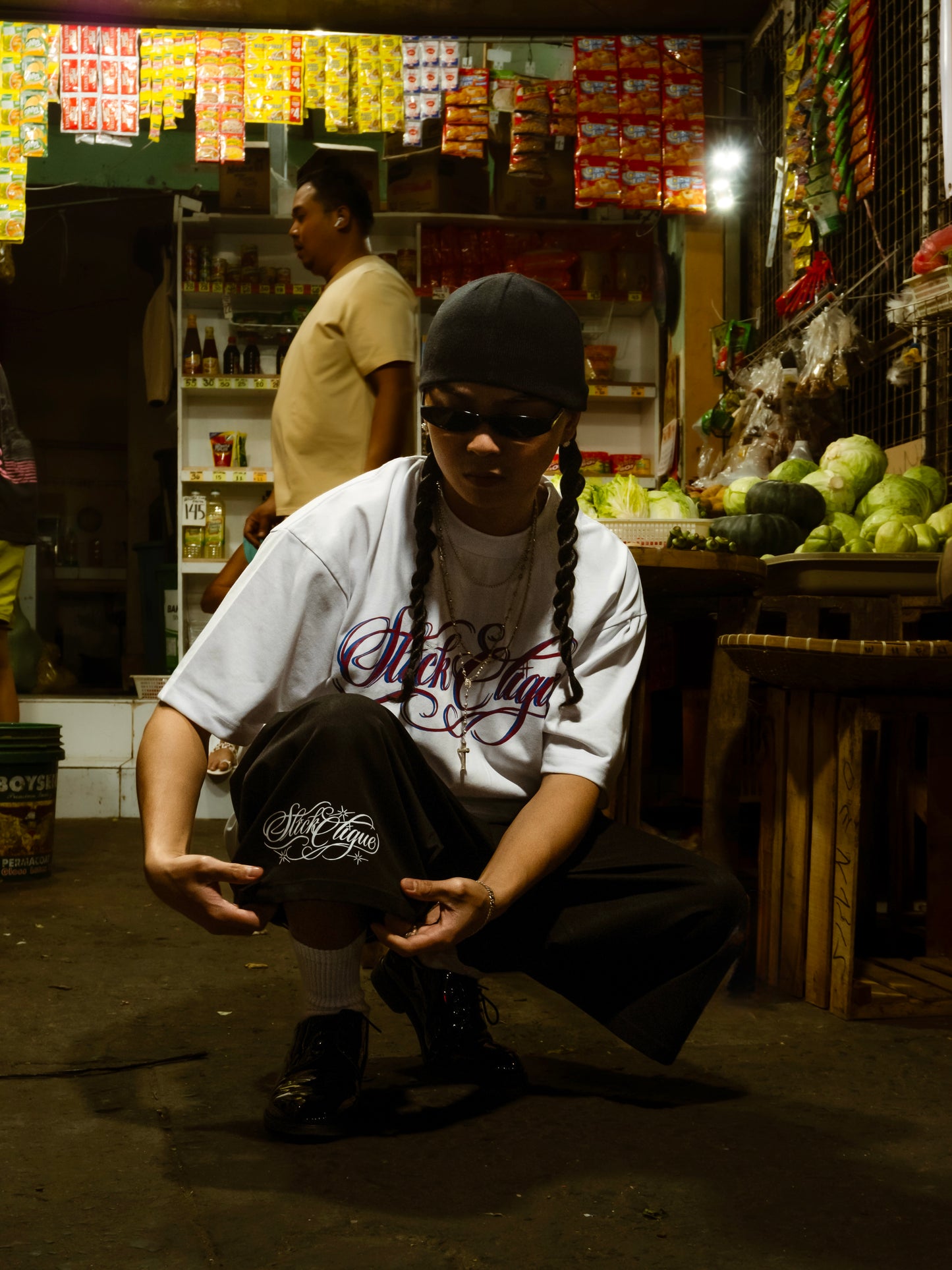 SLICK CLIQUE GHETTO SCRIPT BLACK SHORT