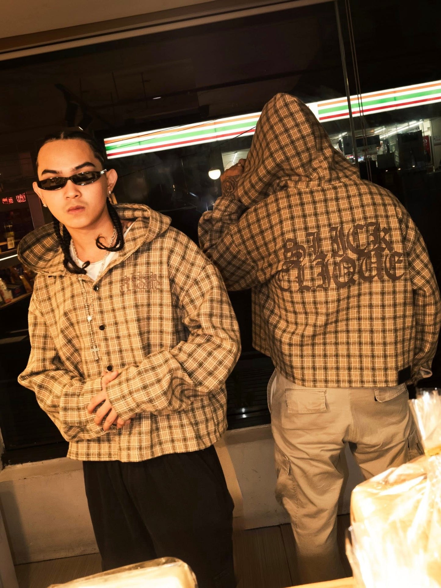 SLICK CLIQUE PLAID HOODIE