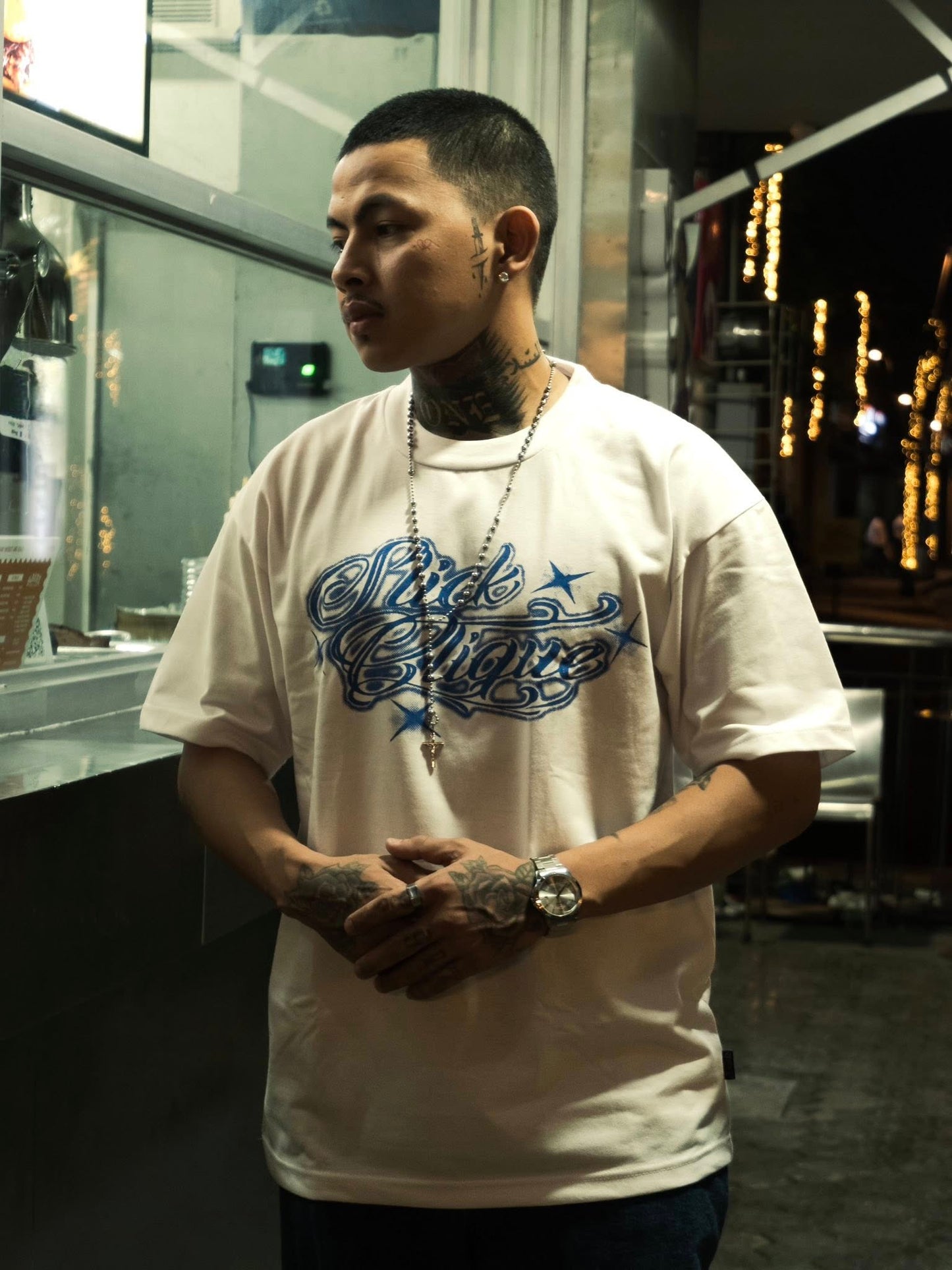 SLICK CLIQUE AIRBRUSH TEE