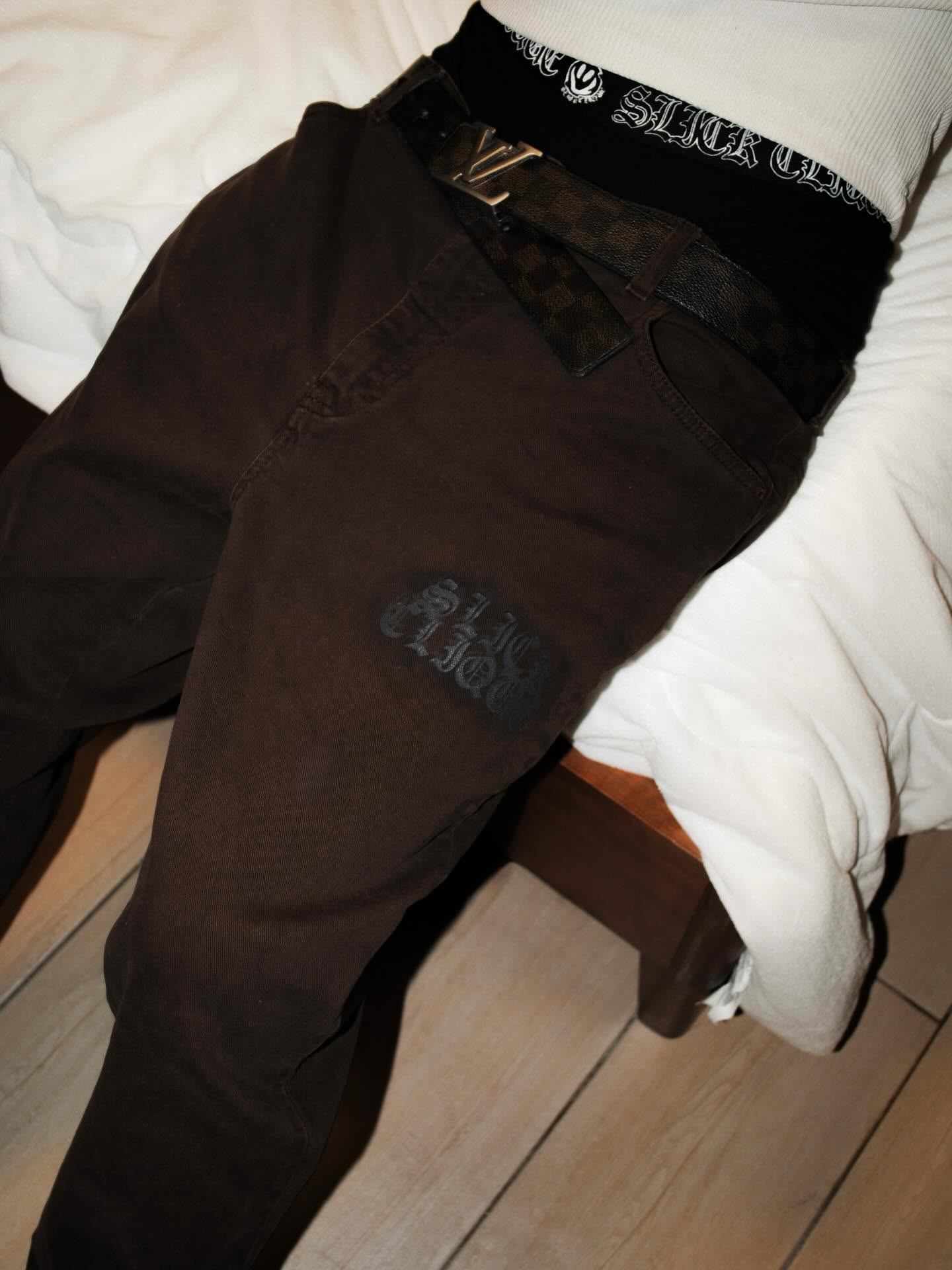 SLICK CLIQUE BROWN STRAIGHT CUT PANTS