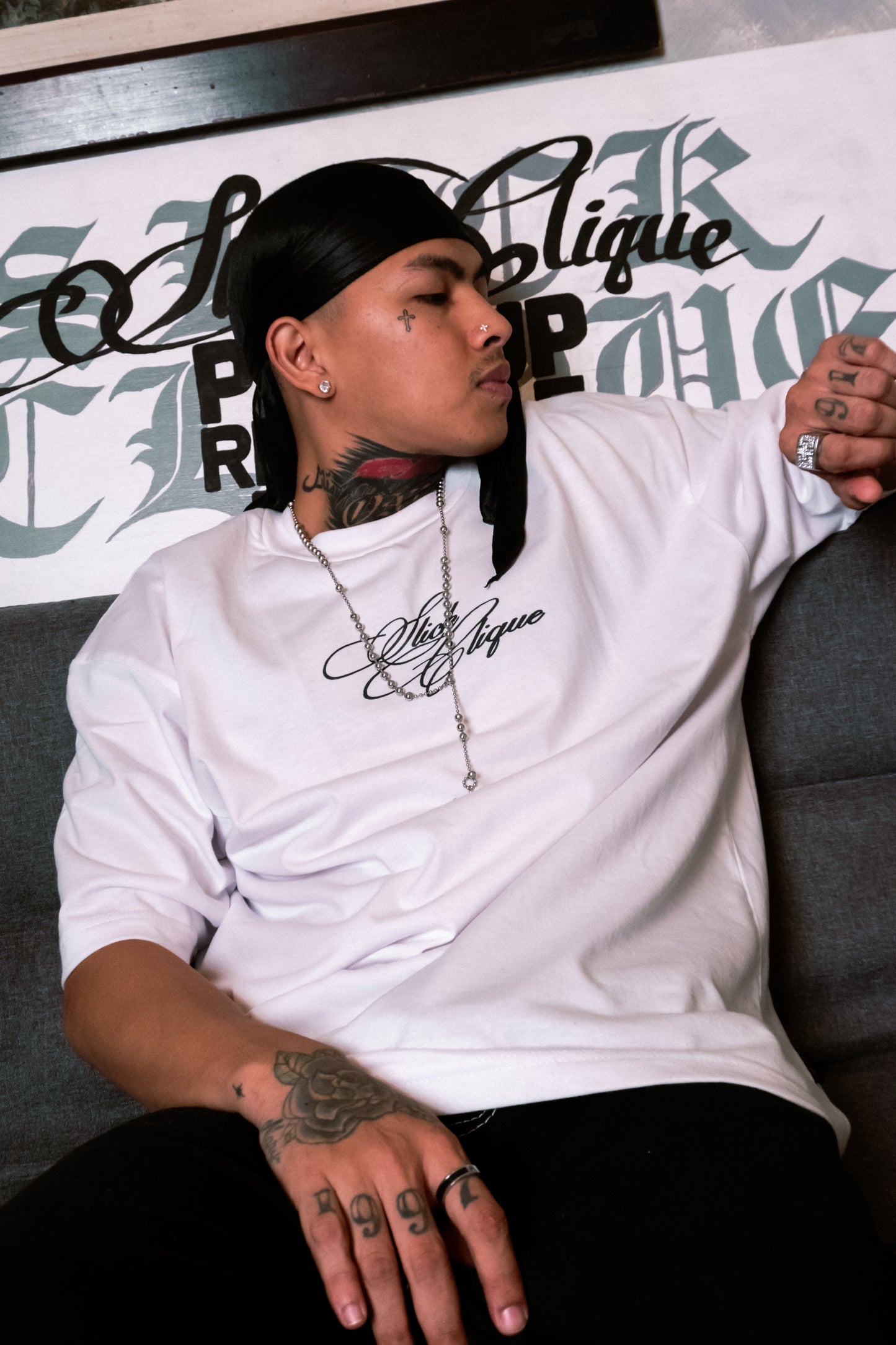 EXCLUSIVES ONLY WHITE (SLICK CLIQUE)