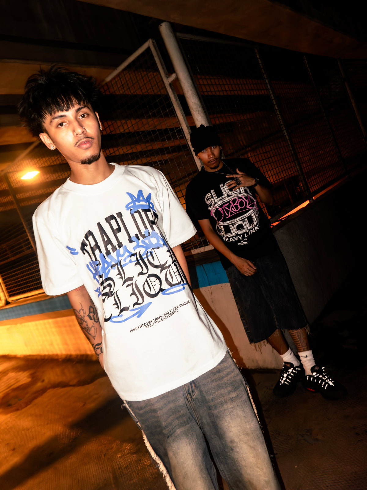 SLICK CLIQUE X TRAPLORD HEAVY LINKS WHITE TEE