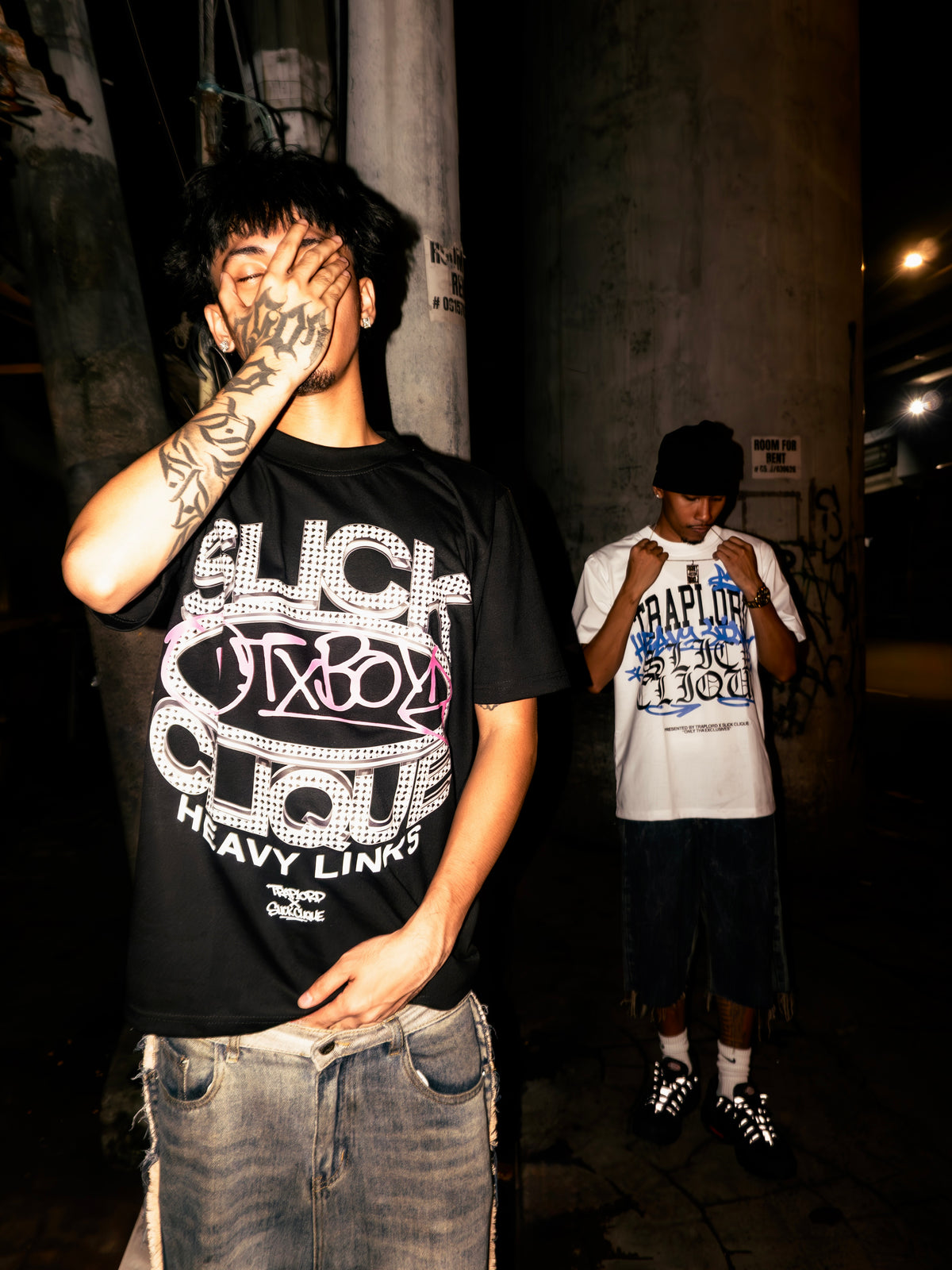 SLICK CLIQUE X TRAPLORD HEAVY LINKS WHITE TEE
