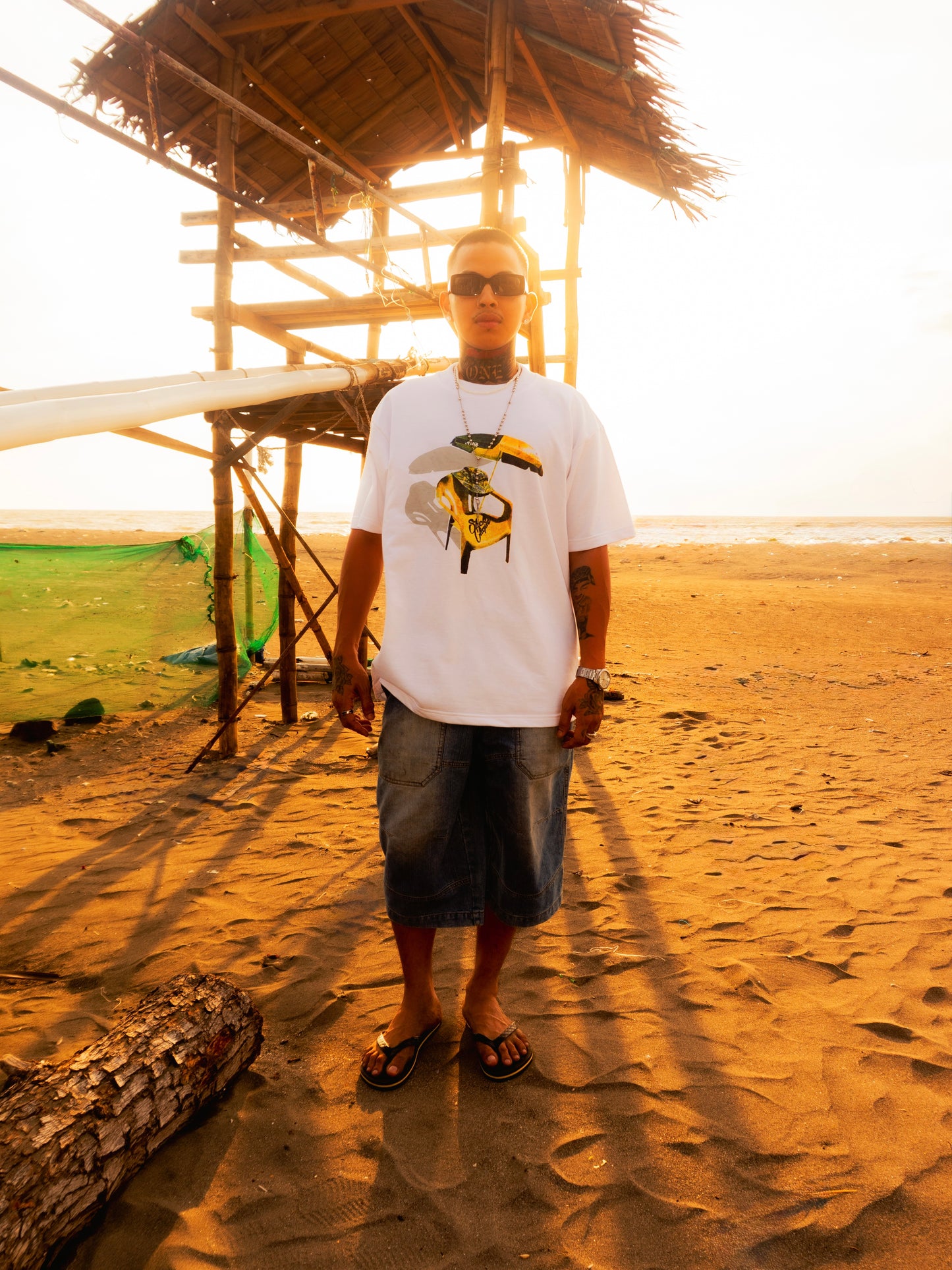 SLICK CLIQUE LEISURE SHADE WHITE TEE