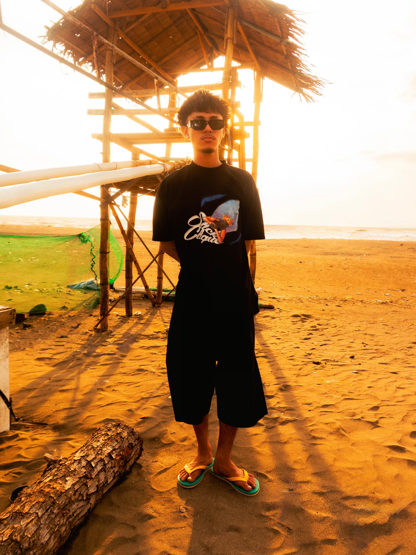 SLICK CLIQUE OCEAN DRIVE BLACK TEE
