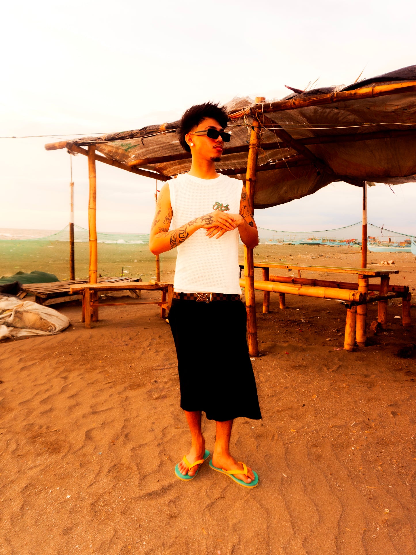 SLICK CLIQUE WAFFLE KNIT WHITE SLEEVELESS